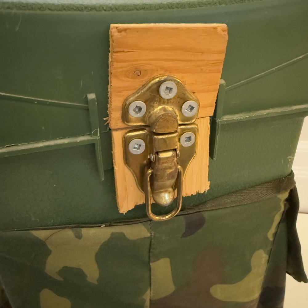 Vintage Woodstream Hunter Seat 9080 Tackle Ammo Storage box and Chair - Picture 5 of 11